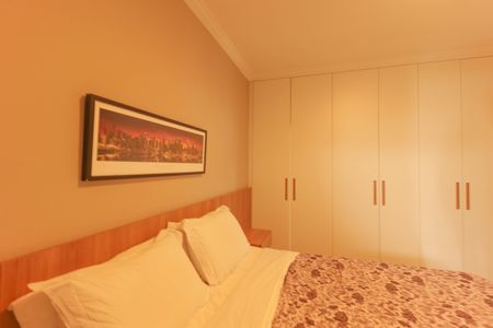 Casa à venda com 165m², 3 quartos e 2 vagasSuíte