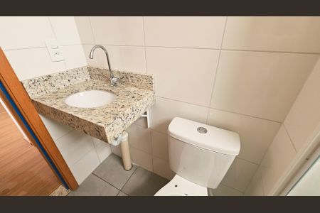 Apartamento à venda com 42m², 2 quartos e 1 vaga Apartamento à venda com 42m², 2 quartos e 1 vagaBanheiro