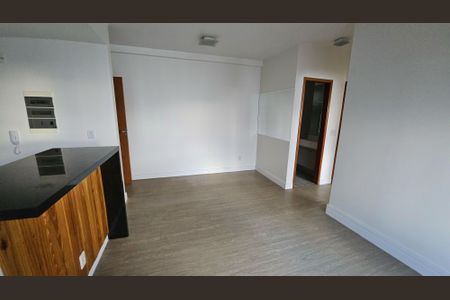 Apartamento para alugar com 86m², 2 quartos e 1 vaga Apartamento para alugar com 86m², 2 quartos e 1 vagaSala/Cozinha