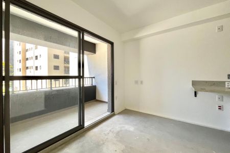 Sala/Quarto de kitnet/studio à venda com 1 quarto, 29m² em Vila Santa Catarina, São Paulo