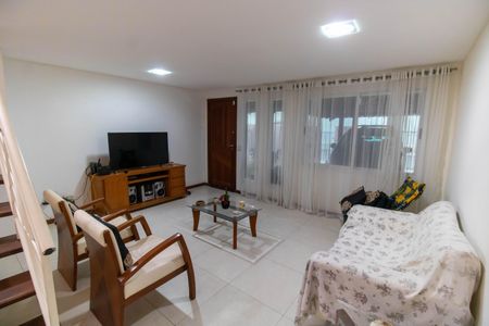 Sala de casa à venda com 3 quartos, 160m² em Itaipu, Niterói