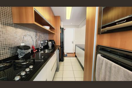 Apartamento à venda com 100m², 2 quartos e 2 vagas Apartamento à venda com 100m², 2 quartos e 2 vagasCozinha