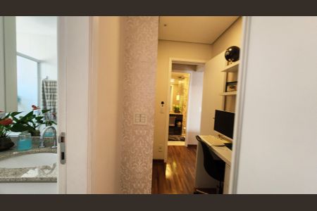 Apartamento à venda com 100m², 2 quartos e 2 vagas Apartamento à venda com 100m², 2 quartos e 2 vagasCorredor