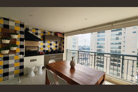 Apartamento à venda com 100m², 2 quartos e 2 vagas Apartamento à venda com 100m², 2 quartos e 2 vagasSala