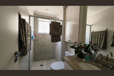 Apartamento à venda com 100m², 2 quartos e 2 vagas Apartamento à venda com 100m², 2 quartos e 2 vagasBanheiro da Suíte 1