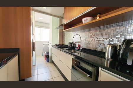 Apartamento à venda com 100m², 2 quartos e 2 vagas Apartamento à venda com 100m², 2 quartos e 2 vagasCozinha