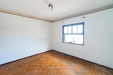 Quarto 2 de casa para alugar com 2 quartos, 80m² em Vila do Bosque, São Paulo