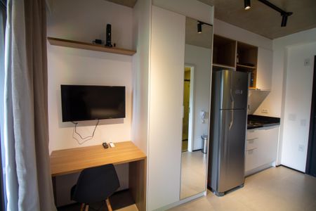Sala / Quarto - Studio de kitnet/studio à venda com 1 quarto, 22m² em Jardim das Acacias, São Paulo