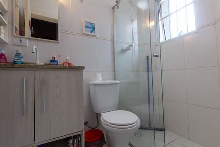 Casa à venda com 120m², 3 quartos e 2 vagasBanheiro 1