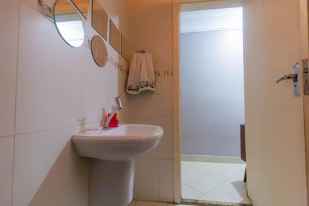 Casa à venda com 120m², 3 quartos e 2 vagasLavabo