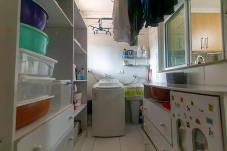 Casa à venda com 120m², 3 quartos e 2 vagasÁrea de Serviço