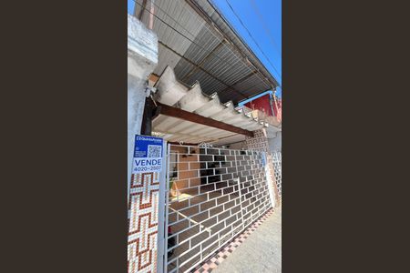 Casa à venda com 136m², 3 quartos e 3 vagasFachada