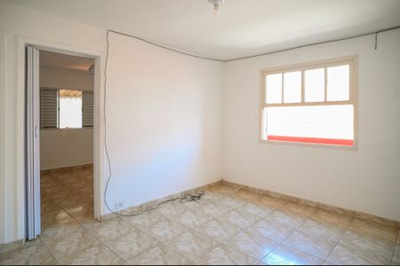 Casa à venda com 136m², 3 quartos e 3 vagasSala 2