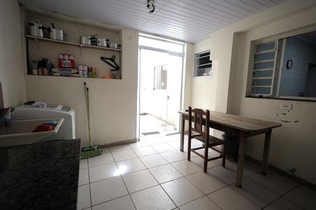 Casa à venda com 248m², 4 quartos e 6 vagasÁrea de Serviço