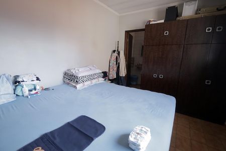 Casa à venda com 248m², 4 quartos e 6 vagasQuarto Suíte 2