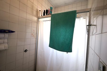 Casa à venda com 248m², 4 quartos e 6 vagasBanheiro Suíte 2