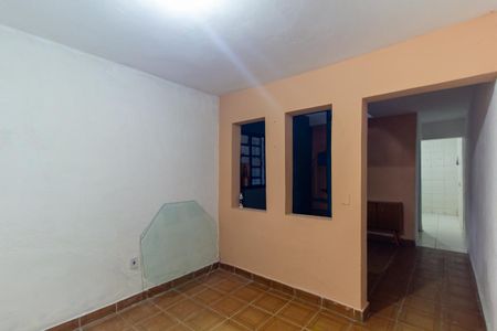 Sala de casa para alugar com 3 quartos, 110m² em Jardim Clara Regina, São Paulo