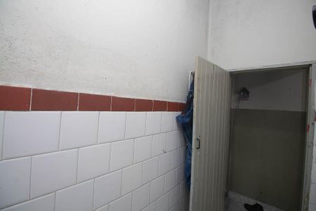 Casa à venda com 140m², 2 quartos e sem vaga Casa à venda com 140m², 2 quartos e sem vagaBanheiro