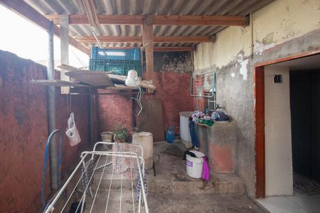 Casa à venda com 140m², 2 quartos e sem vaga