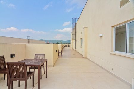 Apartamento para alugar com 38m², 2 quartos e sem vagaÁrea comum