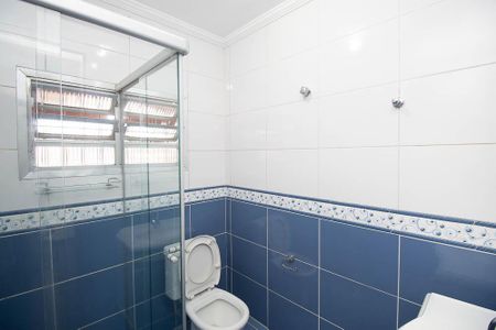 Casa à venda com 170m², 3 quartos e 2 vagasBanheiro da Suíte