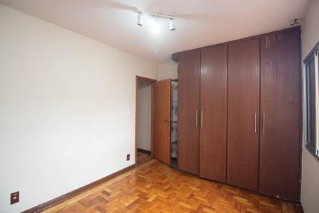 Casa à venda com 170m², 3 quartos e 2 vagasSuíte 