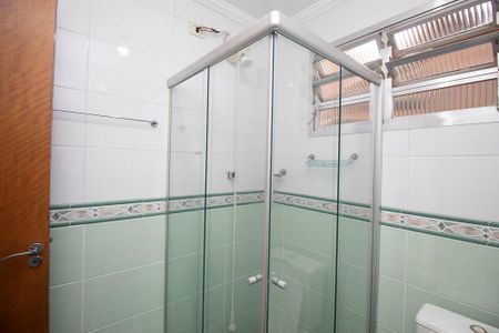 Casa à venda com 170m², 3 quartos e 2 vagasBanheiro 3