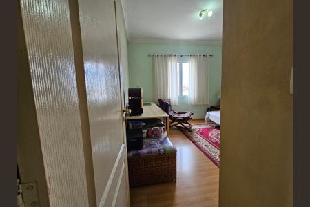 Casa à venda com 215m², 3 quartos e 2 vagas Casa à venda com 215m², 3 quartos e 2 vagasQuarto 1