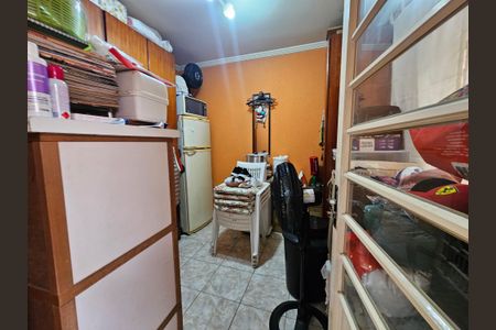 Casa à venda com 215m², 3 quartos e 2 vagas Casa à venda com 215m², 3 quartos e 2 vagasQuarto de Serviço