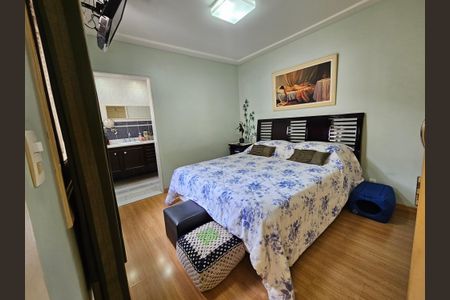 Casa à venda com 215m², 3 quartos e 2 vagas Casa à venda com 215m², 3 quartos e 2 vagasSuite