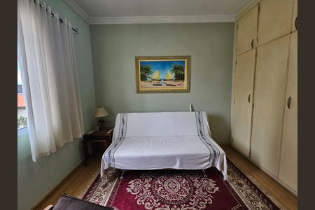 Casa à venda com 215m², 3 quartos e 2 vagas Casa à venda com 215m², 3 quartos e 2 vagasQuarto 1