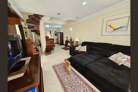 Sala de casa à venda com 3 quartos, 215m² em Jardim Aeroporto, São Paulo