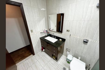 Casa para alugar com 175m², 3 quartos e 2 vagasBanheiro