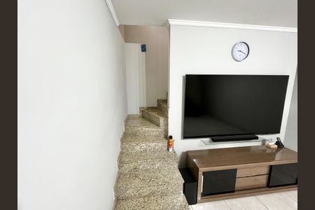 Casa para alugar com 175m², 3 quartos e 2 vagasEscada