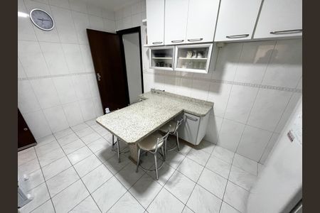 Casa para alugar com 175m², 3 quartos e 2 vagasCozinha