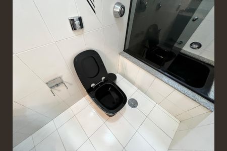 Casa para alugar com 175m², 3 quartos e 2 vagasBanheiro da Suíte