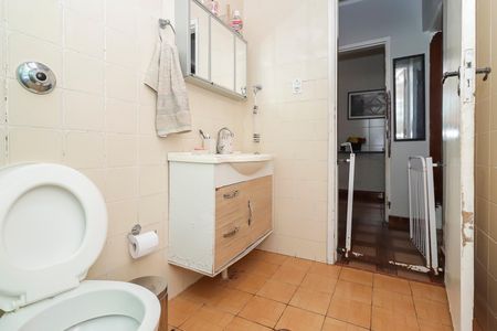 Casa à venda com 184m², 3 quartos e 3 vagasBanheiro 1