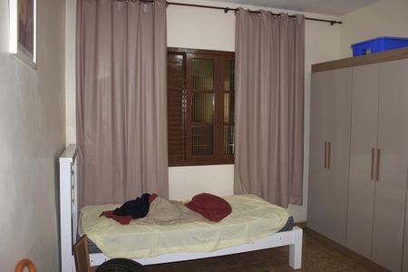 Quarto 2 de casa para alugar com 3 quartos, 90m² em Jardim Palmira, Guarulhos