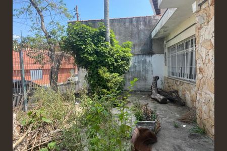 Casa à venda com 120m², 2 quartos e 3 vagasFoto 02