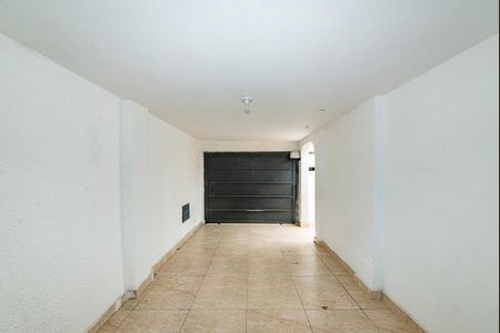 Casa à venda com 200m², 3 quartos e 1 vaga Casa à venda com 200m², 3 quartos e 1 vagaGaragem