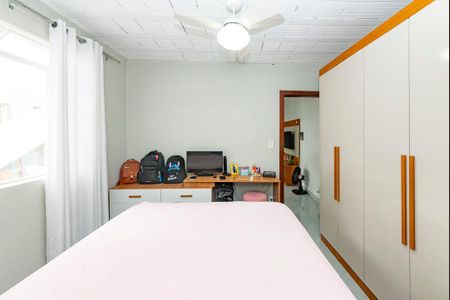 Casa à venda com 200m², 3 quartos e 1 vaga Casa à venda com 200m², 3 quartos e 1 vagaCasa 2