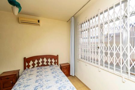 Casa de condomínio à venda com 227m², 3 quartos e 2 vagas Casa de condomínio à venda com 227m², 3 quartos e 2 vagasQuarto 3