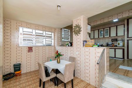 Casa de condomínio à venda com 227m², 3 quartos e 2 vagas Casa de condomínio à venda com 227m², 3 quartos e 2 vagasCopa