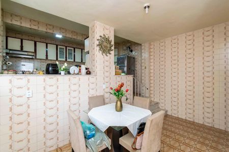 Casa de condomínio à venda com 227m², 3 quartos e 2 vagas Casa de condomínio à venda com 227m², 3 quartos e 2 vagasCopa