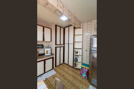 Casa de condomínio à venda com 227m², 3 quartos e 2 vagas Casa de condomínio à venda com 227m², 3 quartos e 2 vagasCozinha - Armários