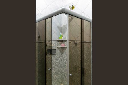 Casa de condomínio à venda com 227m², 3 quartos e 2 vagas Casa de condomínio à venda com 227m², 3 quartos e 2 vagasBanheiro Social 1