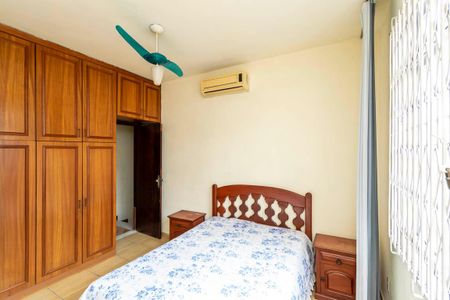 Casa de condomínio à venda com 227m², 3 quartos e 2 vagas Casa de condomínio à venda com 227m², 3 quartos e 2 vagasQuarto 3