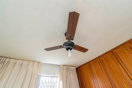 Casa de condomínio à venda com 227m², 3 quartos e 2 vagas Casa de condomínio à venda com 227m², 3 quartos e 2 vagasQuarto 2 Suíte