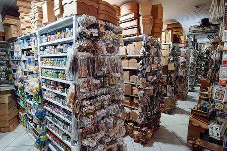 Casa de condomínio à venda com 520m², 6 quartos e 3 vagas Casa de condomínio à venda com 520m², 6 quartos e 3 vagasimovel externo - salao