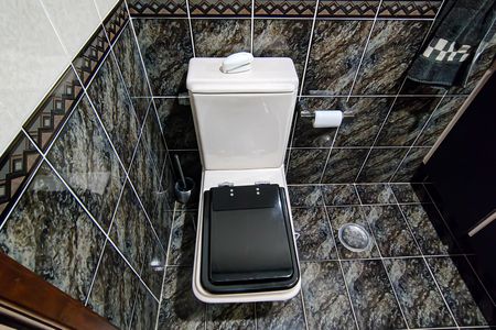 Casa de condomínio à venda com 520m², 6 quartos e 3 vagas Casa de condomínio à venda com 520m², 6 quartos e 3 vagaslavabo